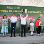 Arranca Gobernador Durazo distribución de uniformes escolares gratuitos Sonora