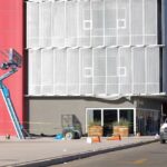 Colapsa piso de estacionamiento por el peso de un camión grúa; reportan tres trabajadores lesionados al poniente de Hermosillo