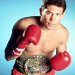 Nuevo round de Julio César Chávez: El gran campeón sonorense abrirá su vida sin filtros en una docuserie de ViX