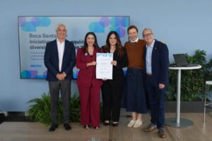 Alumnos normalistas de Navojoa aprenderán Braille y Lengua de Señas tras ganar beca nacional Santander