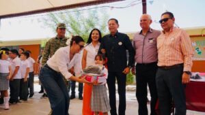 Encabeza alcalde Iván Sandoval arranque del ciclo escolar 2026-2027 en SLRC