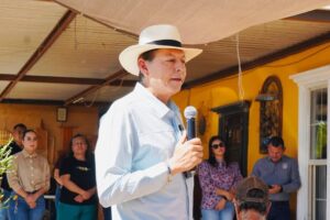 Encabeza alcalde Iván Sandoval encuentro con familias del Golfo de Santa Clara para atender necesidades prioritarias