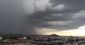 ¿Por qué marca lluvia y no cae en tu colonia? El “multiverso del monzón” y la paradoja de Hermosillo