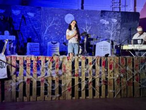 Presentan alumnas y alumnos de la Casa de la Cultura de Cananea recital de rock y pop