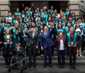Distingue la SEP con la Medalla al Mérito Académico 2026 a dos egresados de Conalep Sonora
