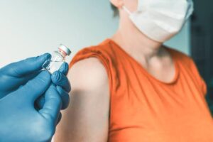 Garantiza Salud Sonora abasto total de vacunas para todas las edades; refuerzan aplicación de VPH en niñas y niños